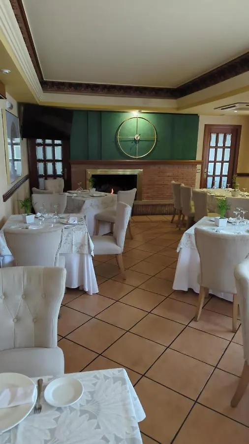 Hotel Salvador Bailén 3*,