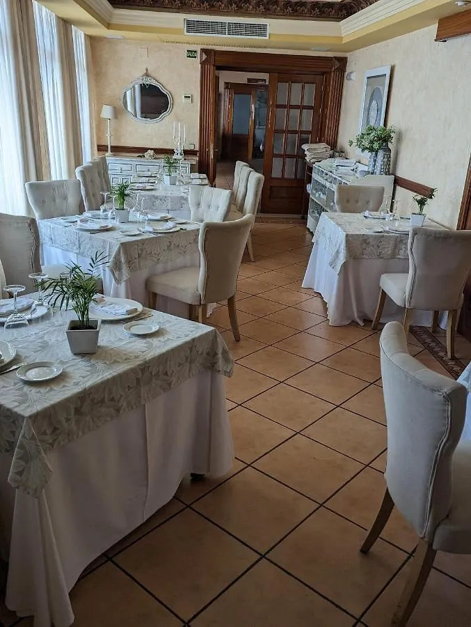 Hotel Salvador Bailén 3*,
